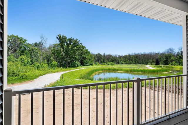 4001 ANTWERP AVENUE, Howard, WI 54313