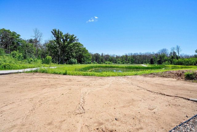 4001 ANTWERP AVENUE, Howard, WI 54313