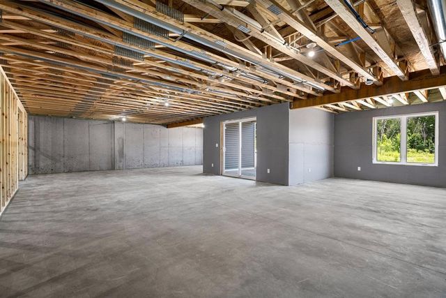 4001 ANTWERP AVENUE, Howard, WI 54313