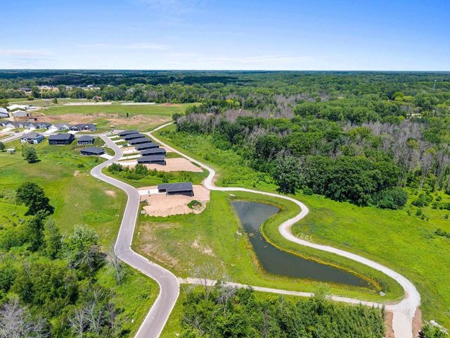 4001 ANTWERP AVENUE, Howard, WI 54313