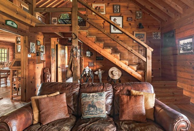 00000 Oakwood LOOP, Wimberley, TX 78676