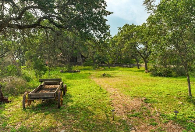 00000 Oakwood LOOP, Wimberley, TX 78676