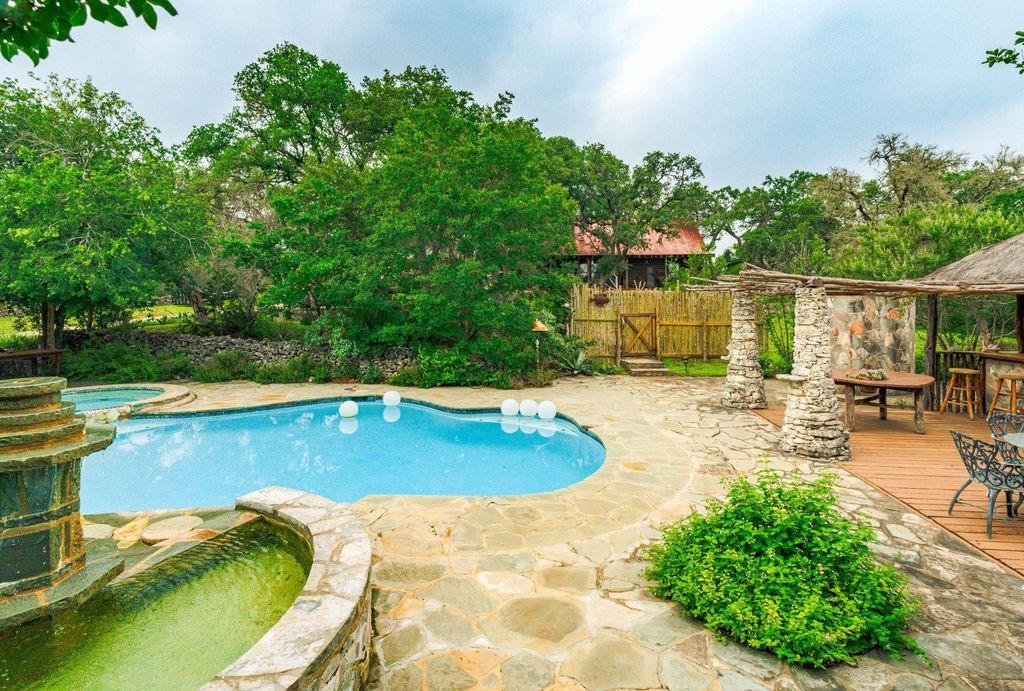 00000 Oakwood LOOP, Wimberley, TX 78676