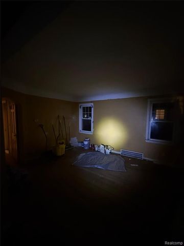 9759 Manistique Street, Detroit, MI 48224