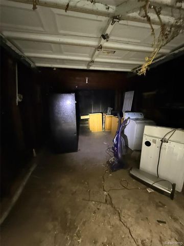 9759 Manistique Street, Detroit, MI 48224