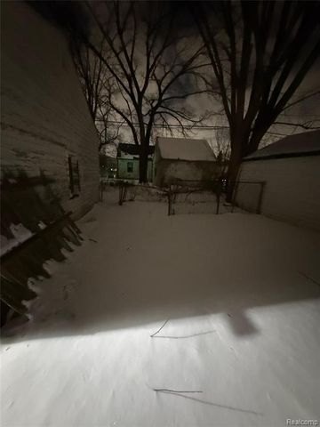 9759 Manistique Street, Detroit, MI 48224