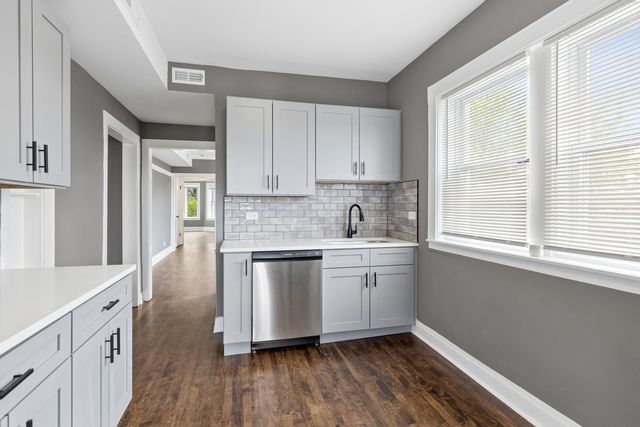 8210 S Marshfield Avenue 2, Chicago, IL 60620