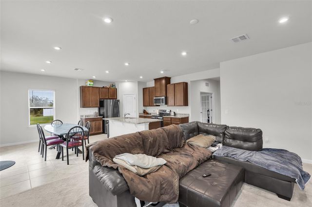 5045 GRAND TETON COURT, Deland, FL 32724