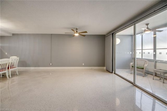 4202 SE 4th PL 3, Cape Coral, FL 33904