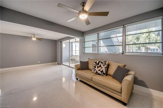 4202 SE 4th PL 3, Cape Coral, FL 33904