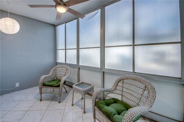 4202 SE 4th PL 3, Cape Coral, FL 33904