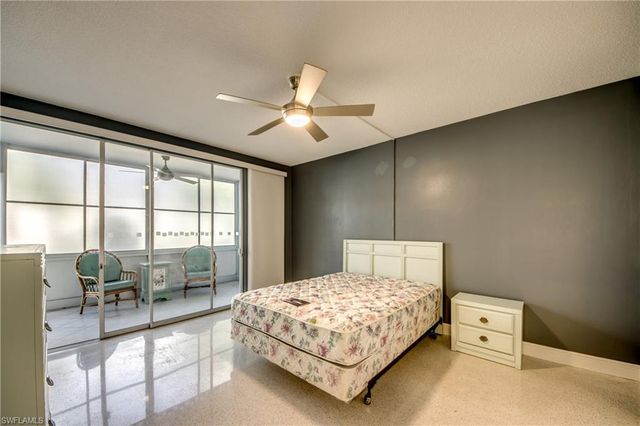 4202 SE 4th PL 3, Cape Coral, FL 33904