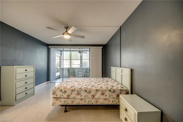 4202 SE 4th PL 3, Cape Coral, FL 33904