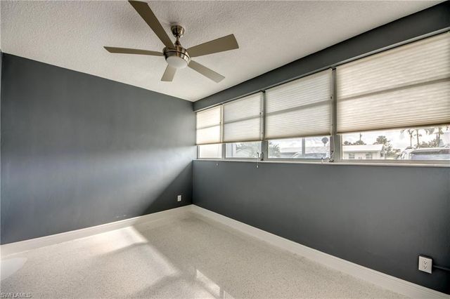 4202 SE 4th PL 3, Cape Coral, FL 33904