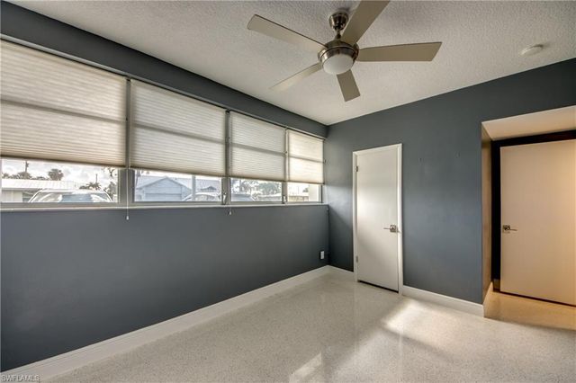 4202 SE 4th PL 3, Cape Coral, FL 33904
