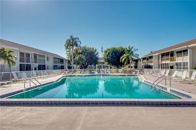 4202 SE 4th PL 3, Cape Coral, FL 33904