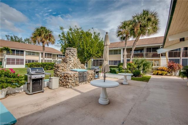 4202 SE 4th PL 3, Cape Coral, FL 33904