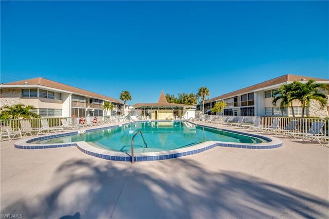 4202 SE 4th PL 3, Cape Coral, FL 33904