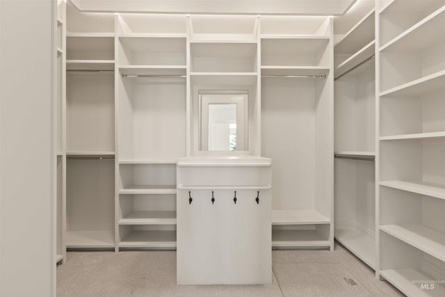 4900 W Braveheart St, Eagle, ID 83616