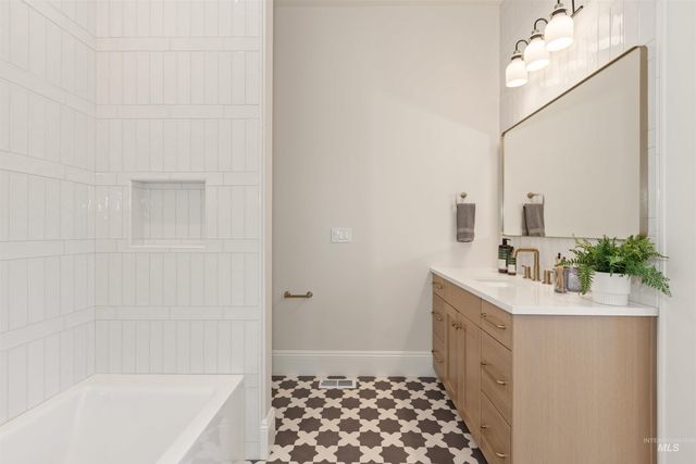 4900 W Braveheart St, Eagle, ID 83616