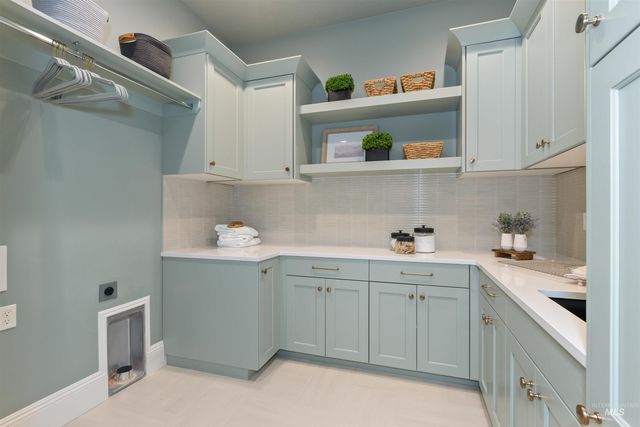 4900 W Braveheart St, Eagle, ID 83616