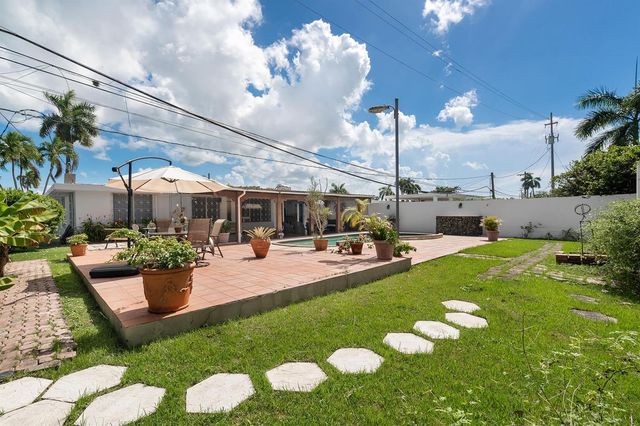 Urb. Torrimar PASEO DE LA ALHAMBRA 1-16, Guaynabo, PR 00966