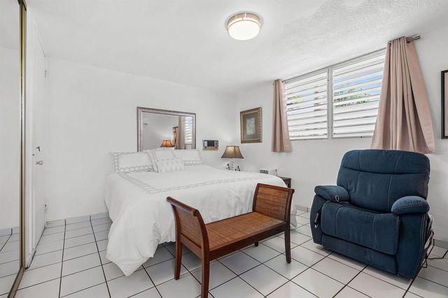 Urb. Torrimar PASEO DE LA ALHAMBRA 1-16, Guaynabo, PR 00966