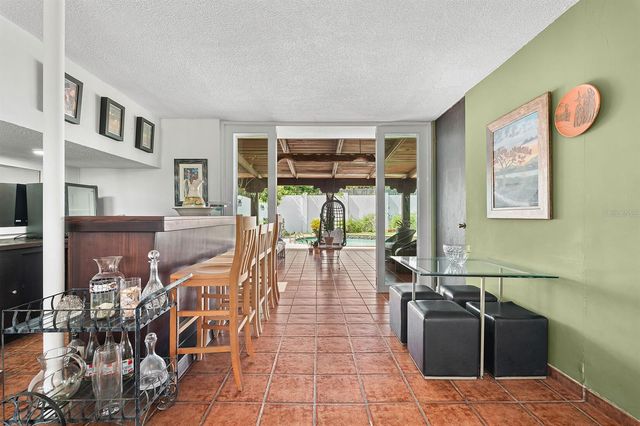 Urb. Torrimar PASEO DE LA ALHAMBRA 1-16, Guaynabo, PR 00966