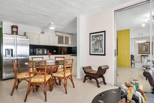 Urb. Torrimar PASEO DE LA ALHAMBRA 1-16, Guaynabo, PR 00966