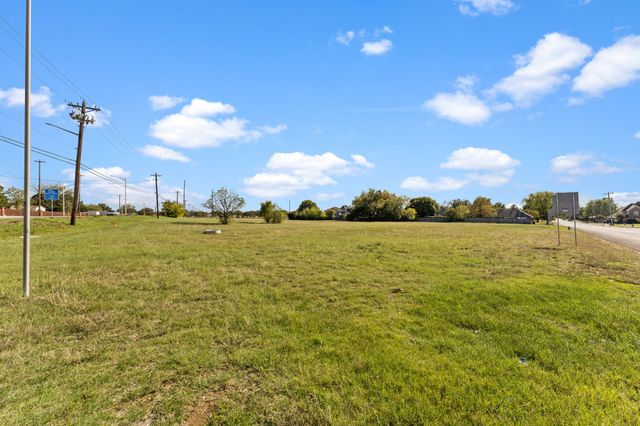5200 E McKinney Street, Denton, TX 76208