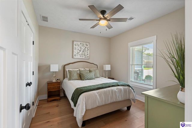 200 Gaston Circle, Elizabethtown, KY 42701