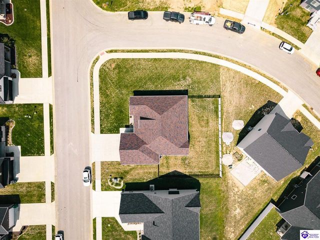 200 Gaston Circle, Elizabethtown, KY 42701