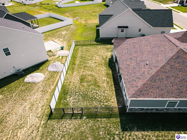 200 Gaston Circle, Elizabethtown, KY 42701