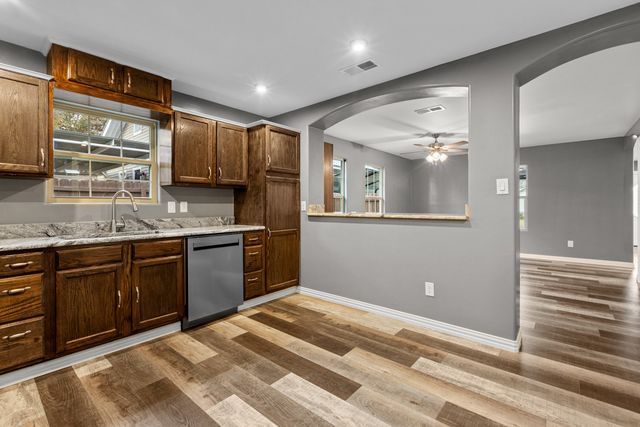 506 Orchard Street, Bowie, TX 76230