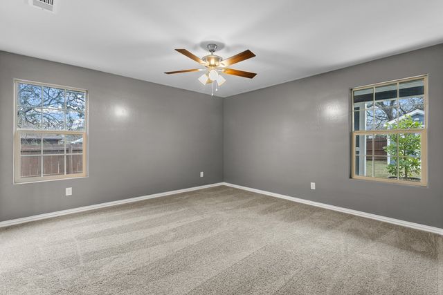 506 Orchard Street, Bowie, TX 76230