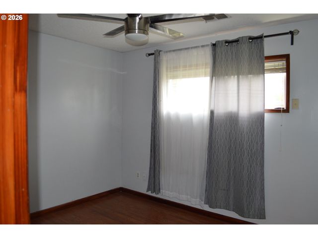 3130 Ne 142ND Ave, Portland, OR 97230