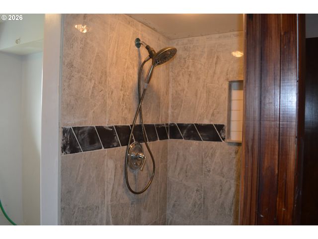 3130 Ne 142ND Ave, Portland, OR 97230