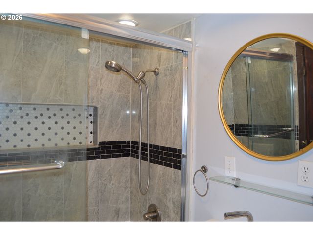 3130 Ne 142ND Ave, Portland, OR 97230