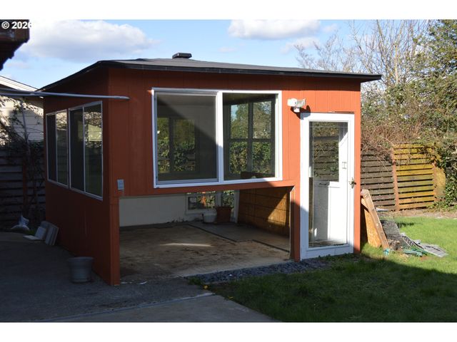 3130 Ne 142ND Ave, Portland, OR 97230