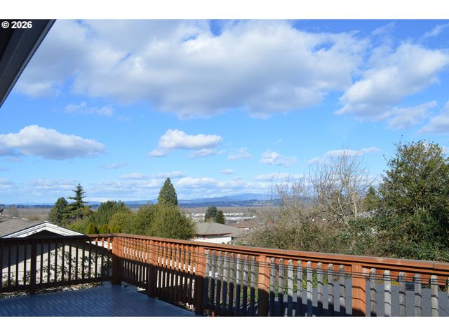 3130 Ne 142ND Ave, Portland, OR 97230