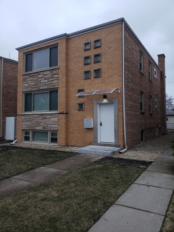 2435 N 78th Avenue, Elmwood Park, IL 60707