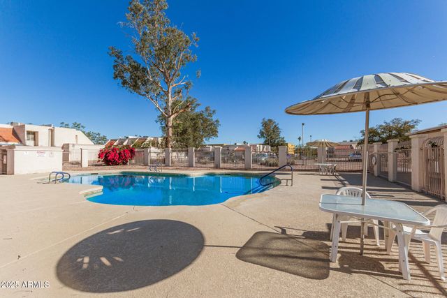 1342 W EMERALD Avenue 352, Mesa, AZ 85202