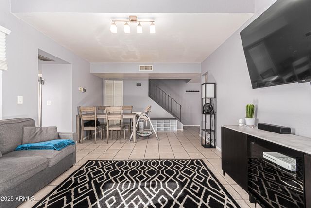 1342 W EMERALD Avenue 352, Mesa, AZ 85202