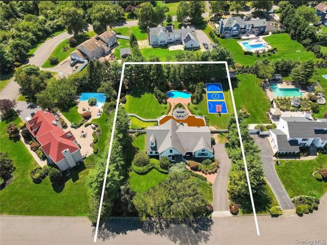 4 Miller Farms Court, Miller Place, NY 11764