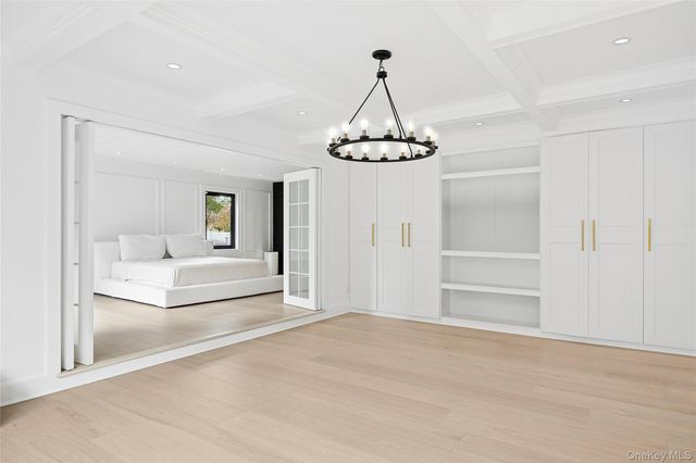 4 Miller Farms Court, Miller Place, NY 11764