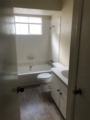 10009 Woodstock DR, Austin, TX 78753