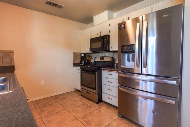 28874 Posey Avenue, Madera, CA 93638
