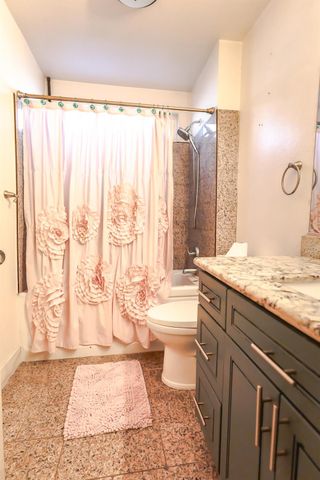 28874 Posey Avenue, Madera, CA 93638