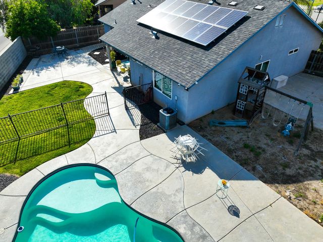 28874 Posey Avenue, Madera, CA 93638