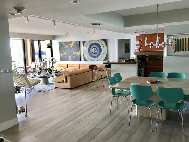 11113 Biscayne Blvd 1955, Miami, FL 33181